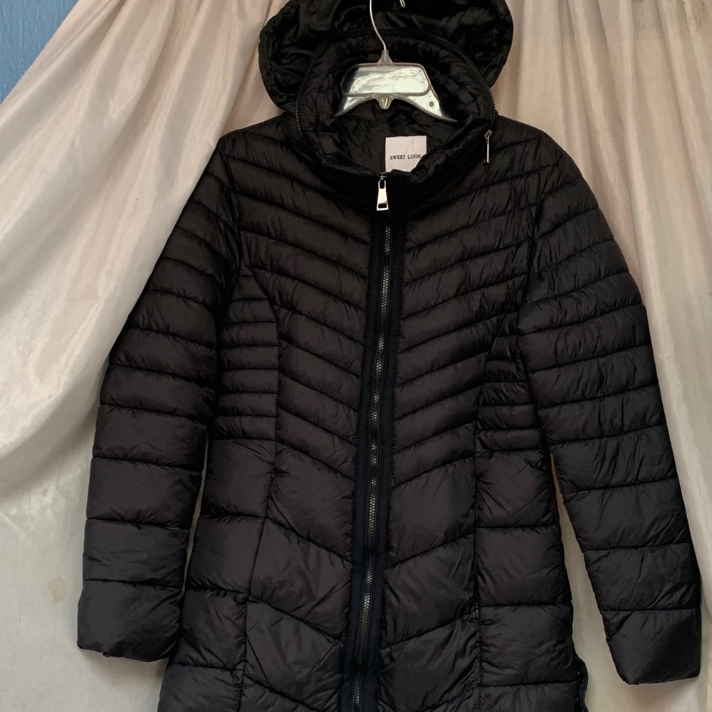 Sweet Look Black Quilted Hooded Puffer Jacket